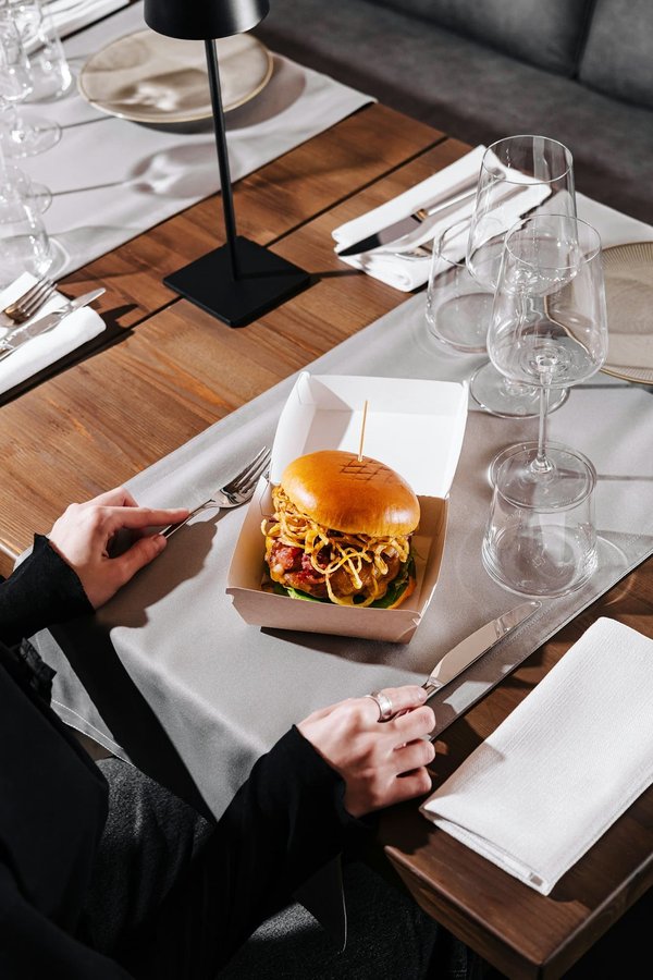 What are the best practices for attending the Royal Ascot without violating dress code?